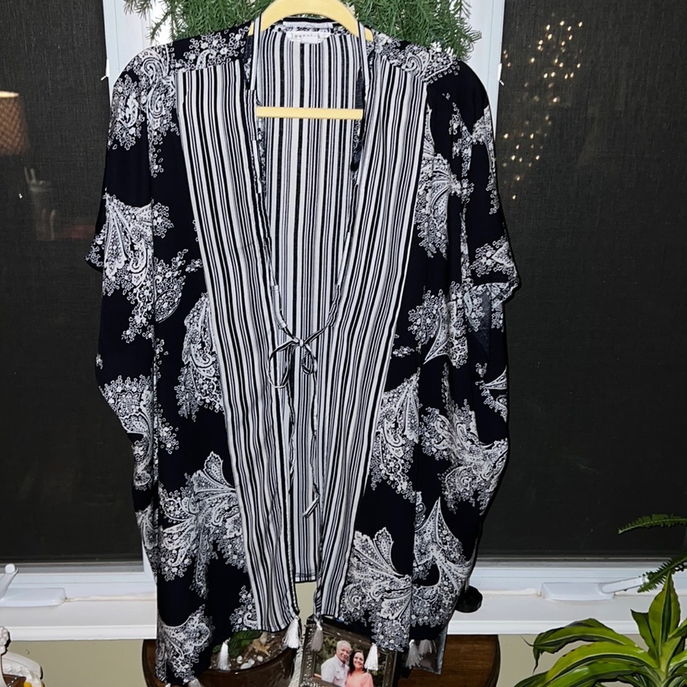 Loveriche multi design navy and white kimono with front tie.